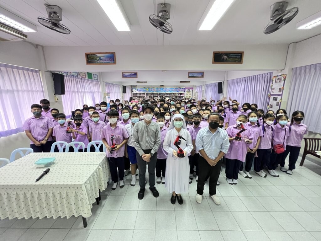 กิจกรรมเรียนรู้สู่อนาคต กับ นวัตกรน้อย ณ โรงเรียนไตรราชวิทยา